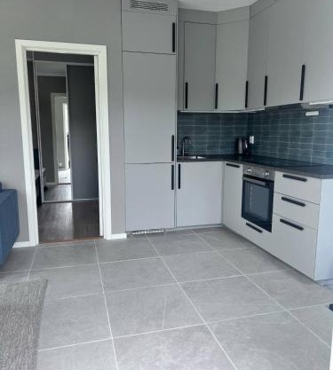 Newly built, bright apartment