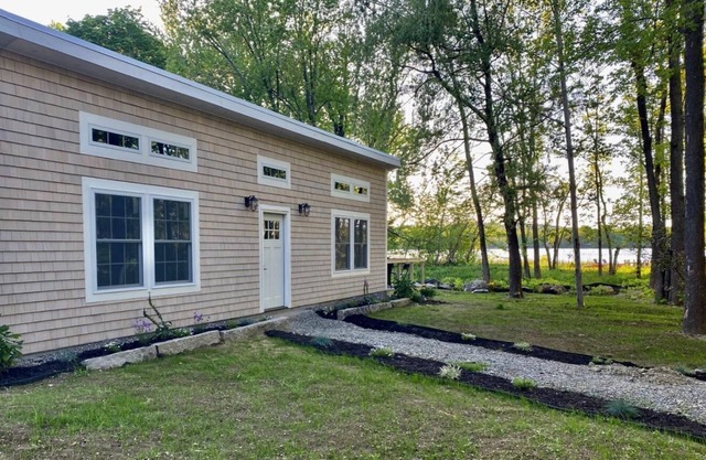 Newly Built Cozy Cottage