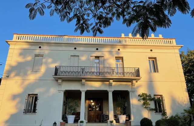 Newly renovated Maison from 1920 with 2,8 hectar private park and pool