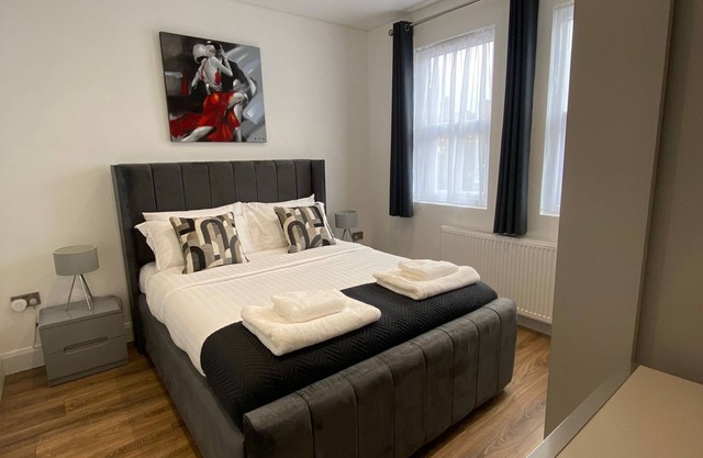 Newly refurbished, luxury, modern and cosy 1 bedroom house (sleeps up to 4)