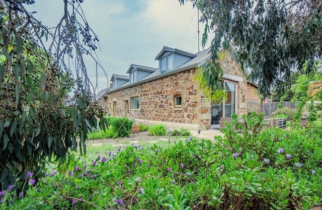*Newly relisted* Coach House at Lisdillon Vineyard