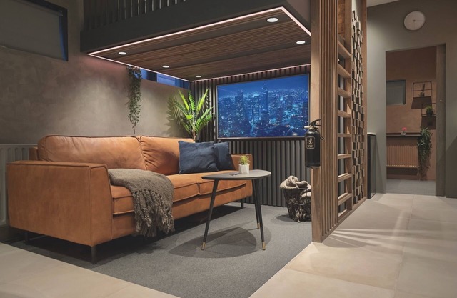 Newly renovated apt, 10 min from centre