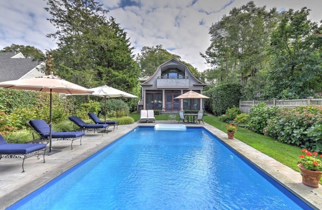 Newly Renovated Home, Pool, Close to Amagansett Village and Beaches