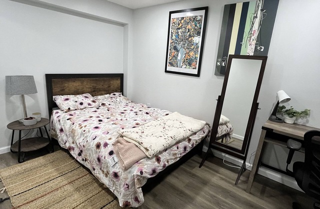 Newly Renovated Queen BR w/Private Bath. Access to Kitchen& In-Unit Washer/Dryer