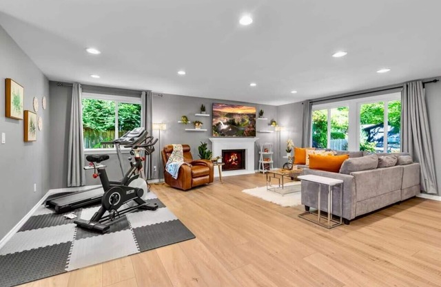 Newly Updated 1F Kirkland House w/AC| Min to I405