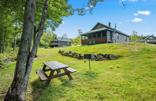 Niboban Cabin 7 - Nice cabin on Rangeley Lake in the Niboban cottage community