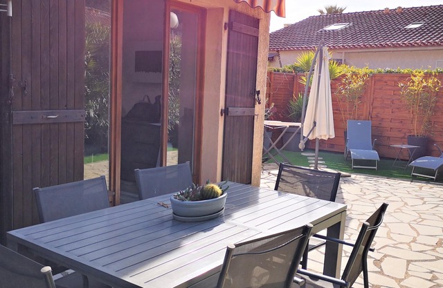 Nice and cosy 3 room apartment planted with tress and pool