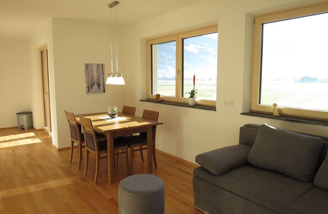 Nice apartment for 4 people with WIFI, TV and balcony