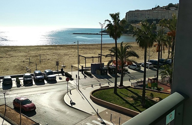 Nice apartment centrally located in front of the sea