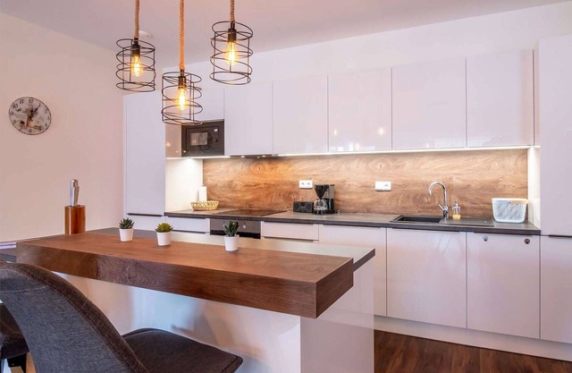 Nice apartment for 5 people with WIFI, TV, terrace and pets allowed