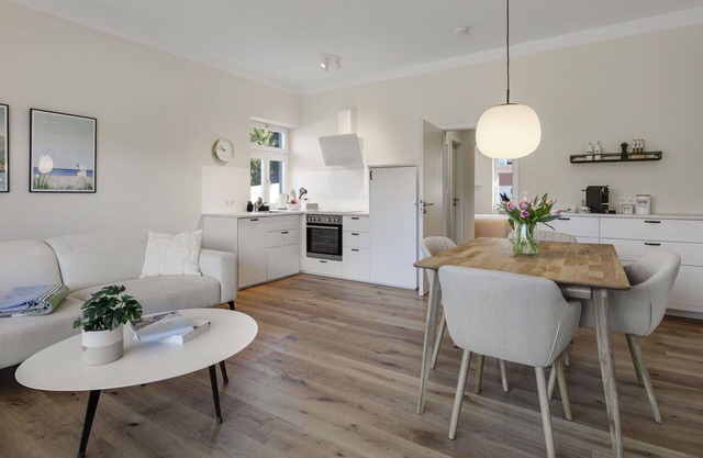 Nice apartment for 2 people with WIFI, pool, TV, balcony and parking