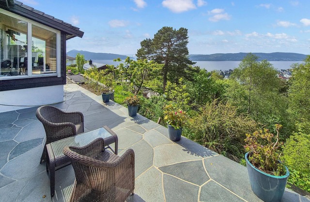 Nice apartment in Bergen with WiFi