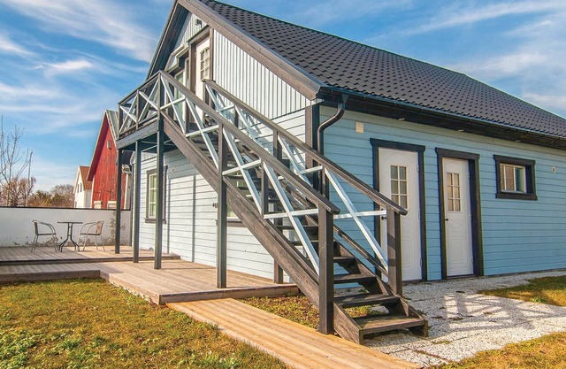 Nice apartment in Klintehamn with WiFi