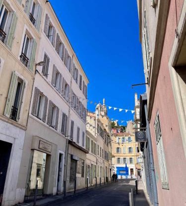 Nice appt close to Notre-Dame de la Garde