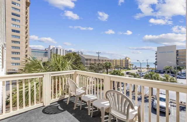 Nice Beach View 2BR,Pool,Sm Dogs ok,D0-1