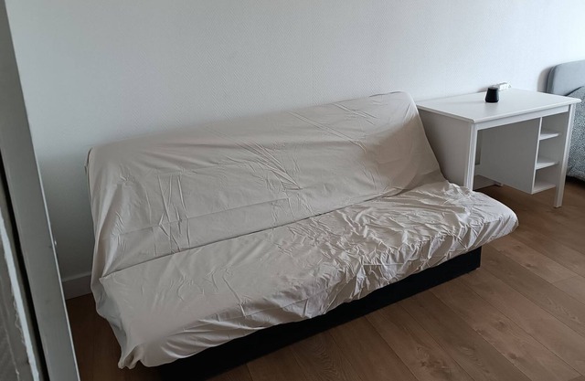 nice studio 5 minutes from the city center