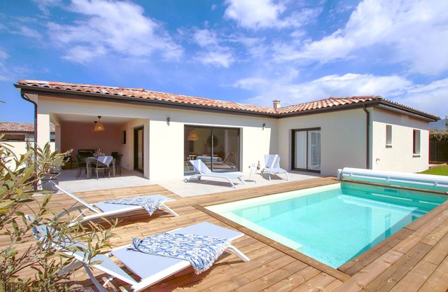 Nice home in La Bégude de Mazenc