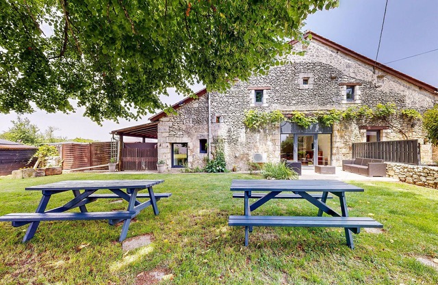 Nice home in Mareuil en Perigord