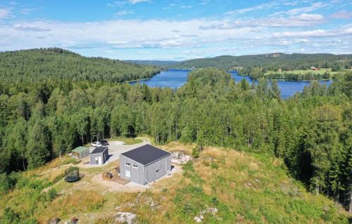Nice Home In Åstenäs With Wifi