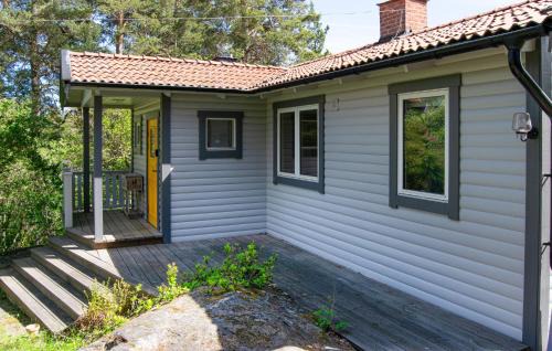 Nice Home In Åkersberga With Wifi