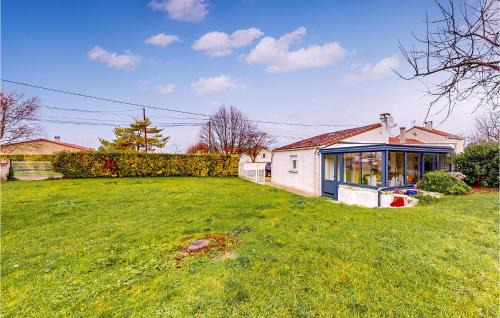 Nice Home In Meschers-Sur-Gironde