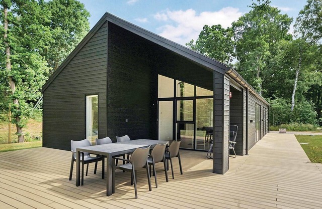 Nice home in Glesborg with sauna