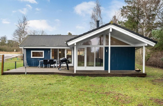 Nice home in Grevinge with kitchen