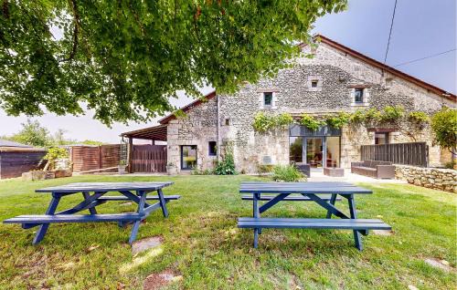 Nice Home In Mareuil En Perigord