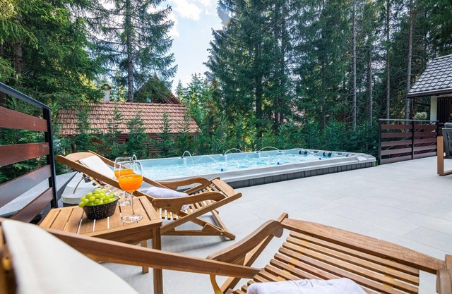 Nice home in Mrkopalj with sauna