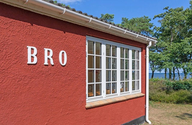 Nice home in Nexø with WiFi