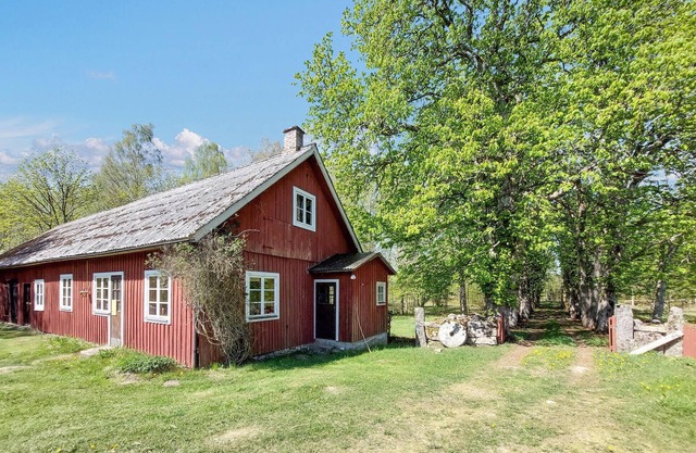 Nice home in Osby with WiFi