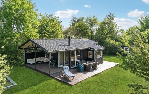 Nice Home In Sjællands Odde With Wifi