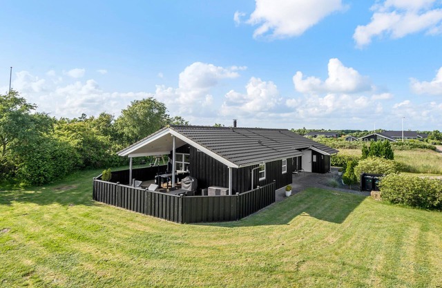 Nice home in Tarm with sauna