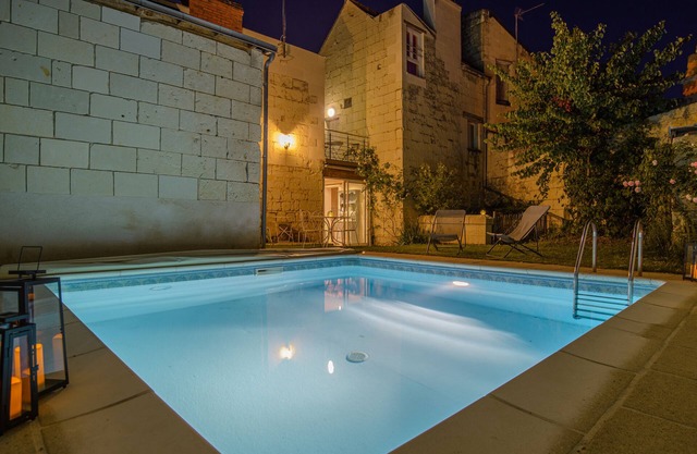 Nice house with pool in the heart of the village