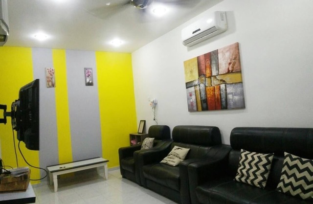 Nice Modern Design House (For 8 person)