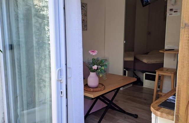 Nice quiet studio in a private garden
