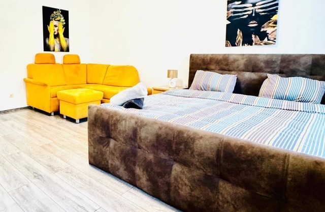 Nice Room in a Shared Apt, 10Min to FAC Platz