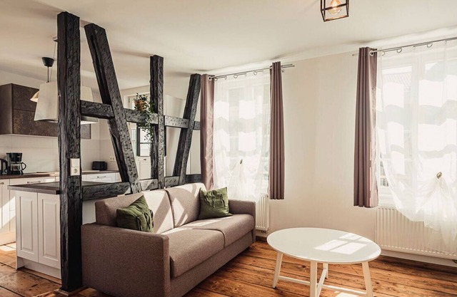 Nice studio apartment (number 7) with a nice balcony to the old town