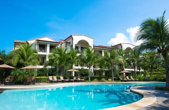 Nicely decorated 3rd-floor beauty with pool-view balcony in Coco
