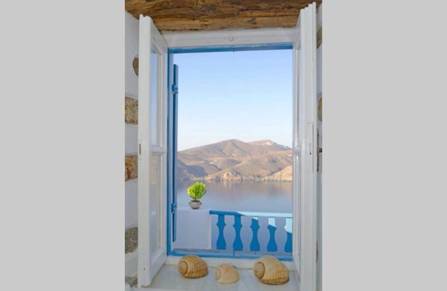 Nikola's Place