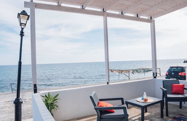 Nirou Studio by the beach