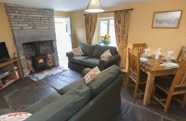 No 1 - Withy Cottages