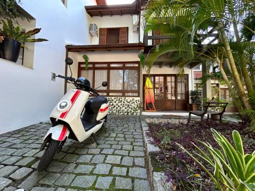 Nomad Mole - Praia Mole Beachfront Condo