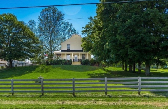 North 64 Farms Luxury Farm House sunrise view