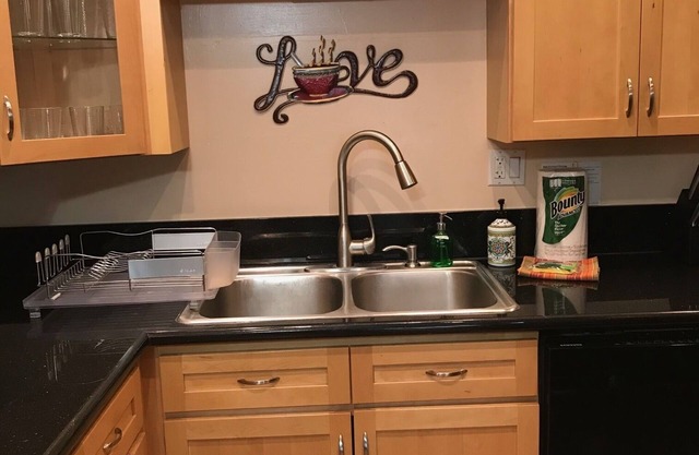 North Hollywood / Burbank Townhouse