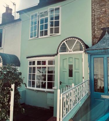 North Laine Sunny Cottage - PARKING available