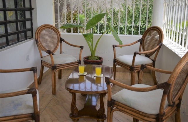 North Manor, Cozy 3Br, Fibre Wifi, Smart TV, Safe Parking, 20mins from Nakuru