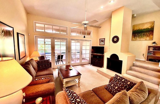 North Oasis Condo - 3BR Home Close to Disney and Parks