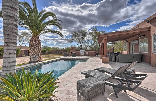 North Phoenix Desert Gem w/Yard & Hot Tub!