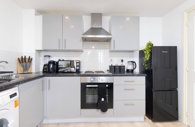 Nuneaton Retreat - City Centre - Parking - Nuneaton Station